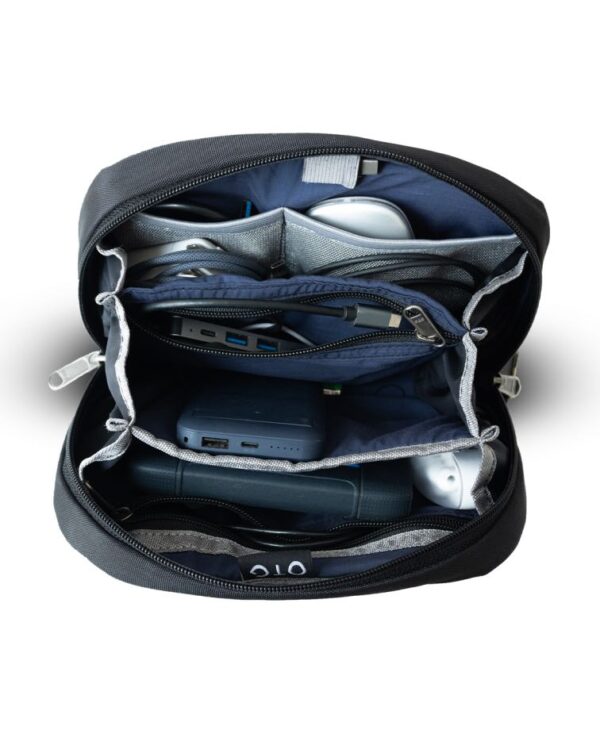 Accordion opening tech organizer pro